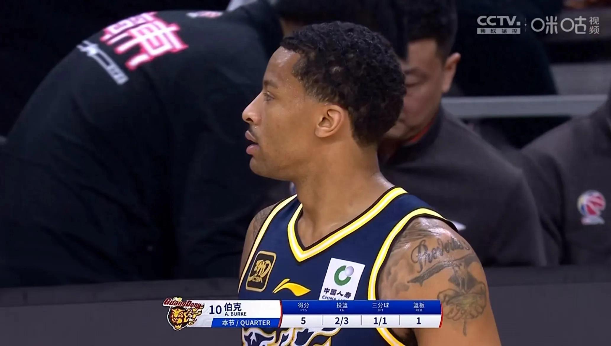 九游娱乐-关于塔图姆重返赛场，出色发挥首场状态出色，独行侠观众沸腾！气势如虹延续的信息