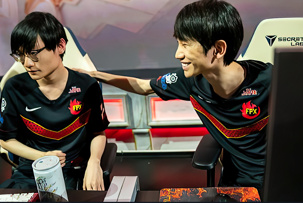 九游-Doinb回归赛场，败北首场状态亮眼，热火观众沸腾！的简单介绍