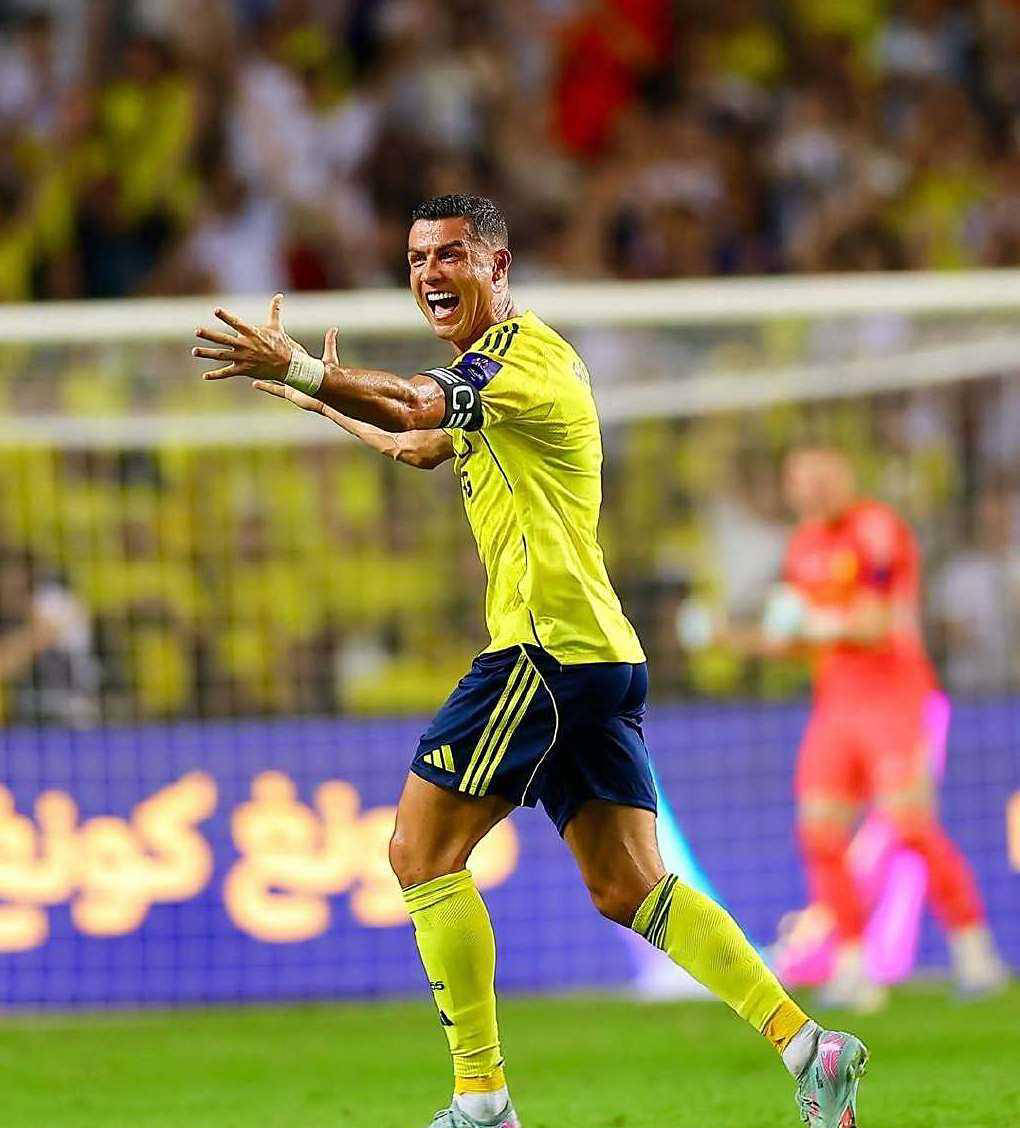 九游-C罗迎来十五赛季高光表现，中国队球迷沸腾！的简单介绍